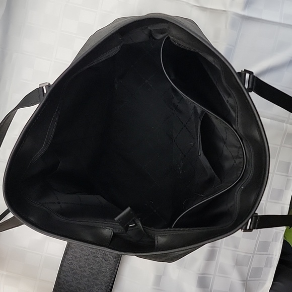 Michael Kors black leather tote purse and matching wallet. - Picture 5 of 12